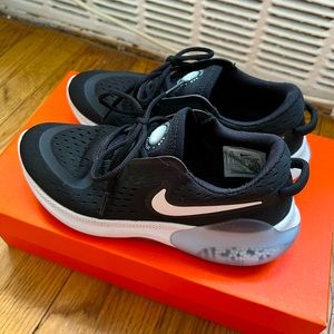 Nike Joyride Run